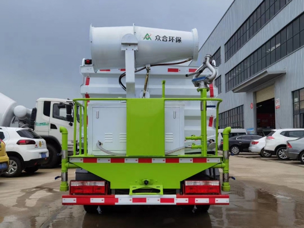 藍(lán)牌小多利卡防疫消毒灑水車(chē)