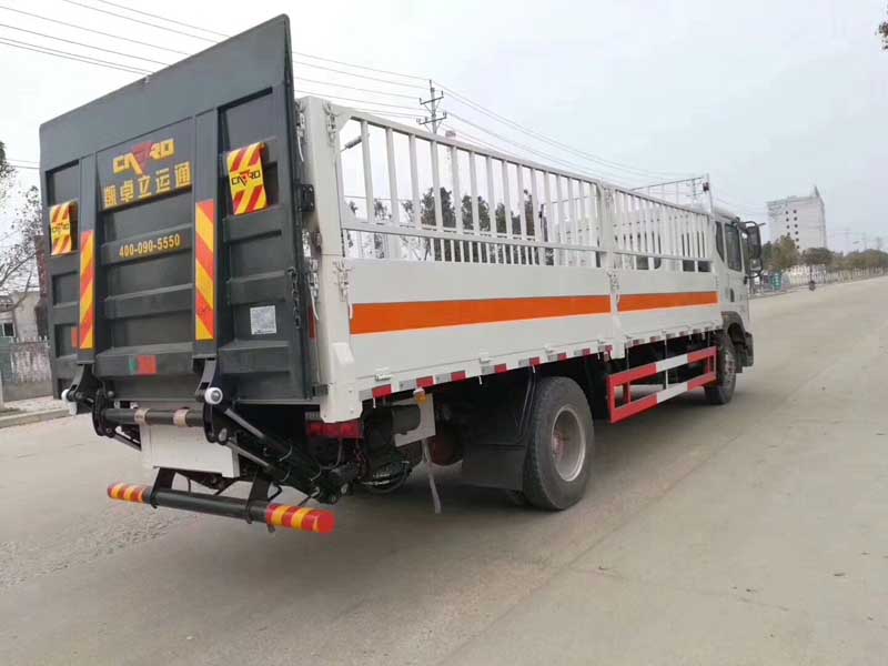 東風(fēng)6.2米(10.8噸)氣瓶車