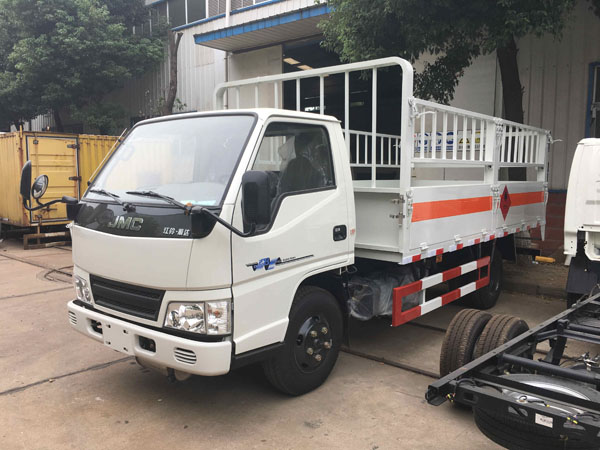 江鈴4.1米(藍牌)氣瓶車
