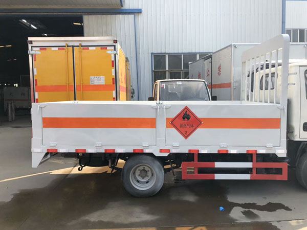 躍進3.5米柴油(藍牌)氣瓶車