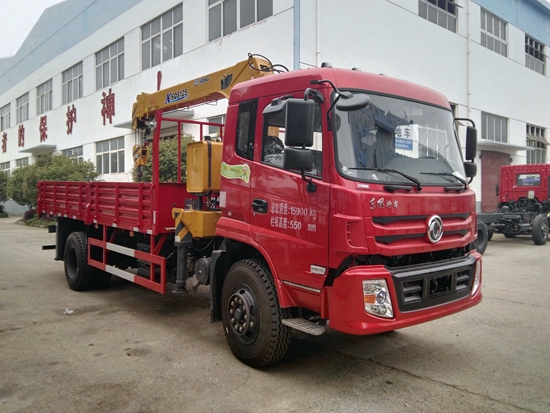 東風(fēng)特商單橋隨車(chē)吊