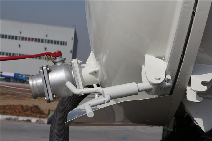 東風(fēng)153(16方)吸污車