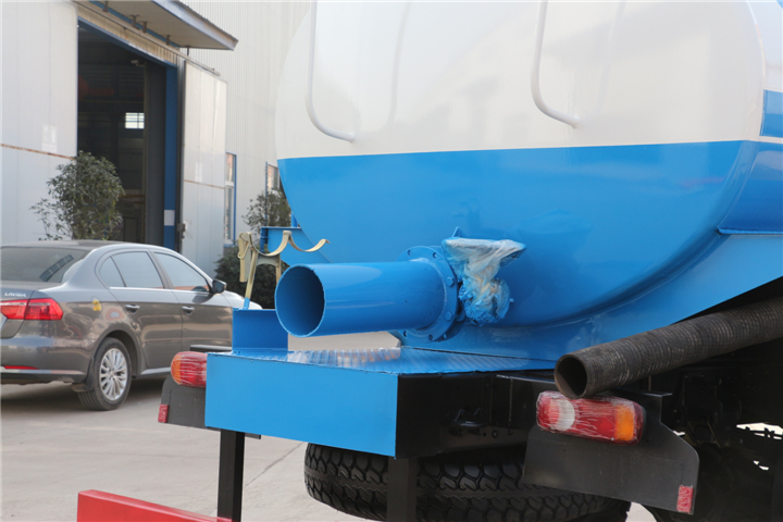 東風145國五8方吸糞車