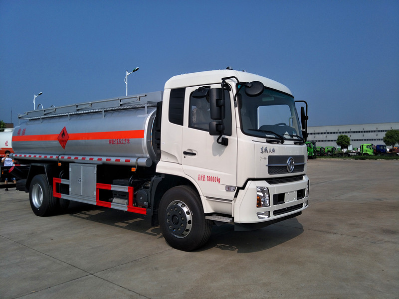 東風(fēng)天錦運油車14立方