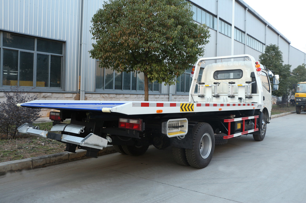 福田奧鈴一拖二藍牌清障車