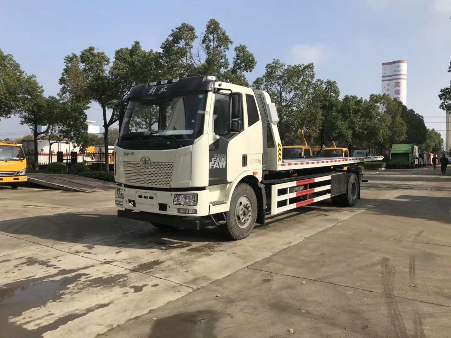 解放J6重型清障車(chē)(5800軸距)