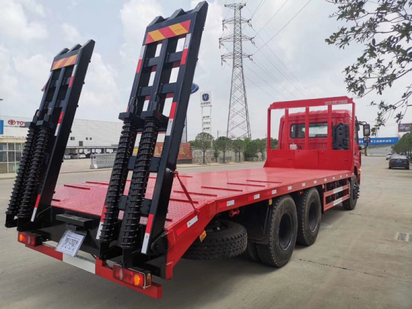 東風D3V后八輪平板拖車