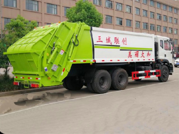 東風(fēng)T5國(guó)六后雙橋20方壓縮式垃圾車