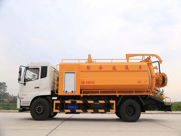 東風(fēng)天錦12方清洗吸污 聯(lián)合疏通車