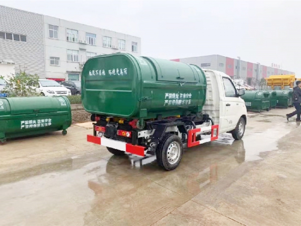 福田祥菱汽油國(guó)六車(chē)廂可卸(3方鉤臂)式垃圾車(chē)