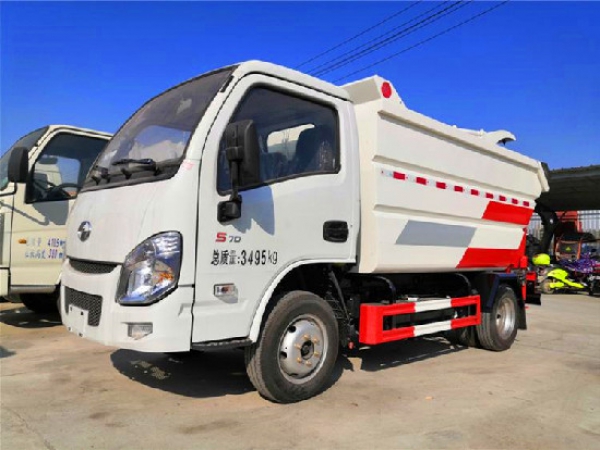 躍進(jìn)S70國(guó)六4方無(wú)泄漏自裝(后掛桶)卸式垃圾車