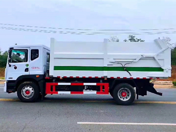 程力威牌CLW5180ZDJ6型壓縮式對接垃圾車