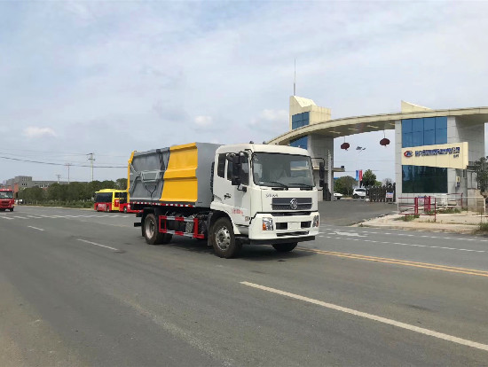 程力威牌CLW5161ZDJD6型壓縮式對接垃圾車