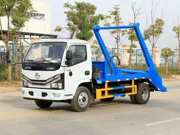 東風(fēng)小多利卡國六5方擺臂式垃圾車
