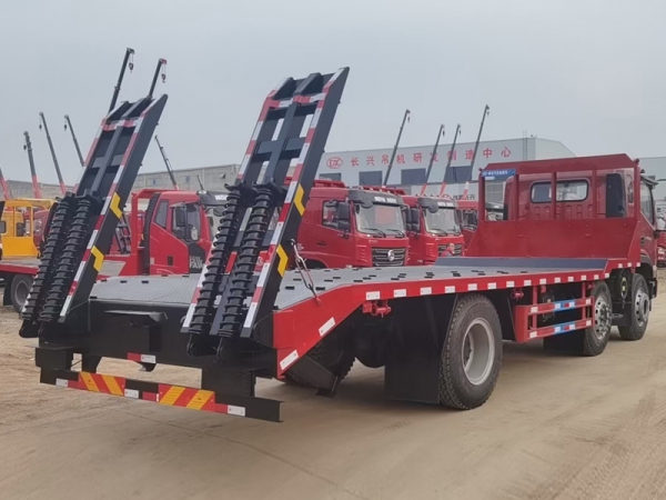 (國六)福田瑞沃小三軸平板運輸車