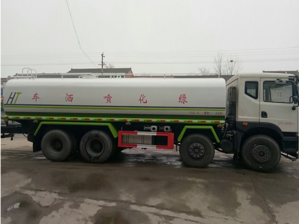 東風(fēng)前四后八25噸灑水車