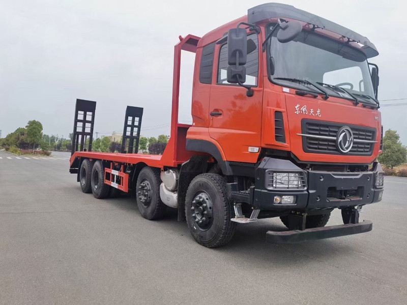 國六東風天龍前四后八平板運輸車，挖機拖車價格