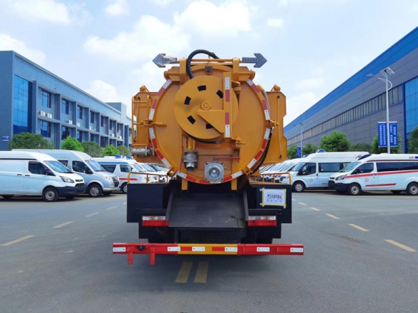 東風(fēng)福瑞卡12.5方清洗吸污車,聯(lián)合疏通車