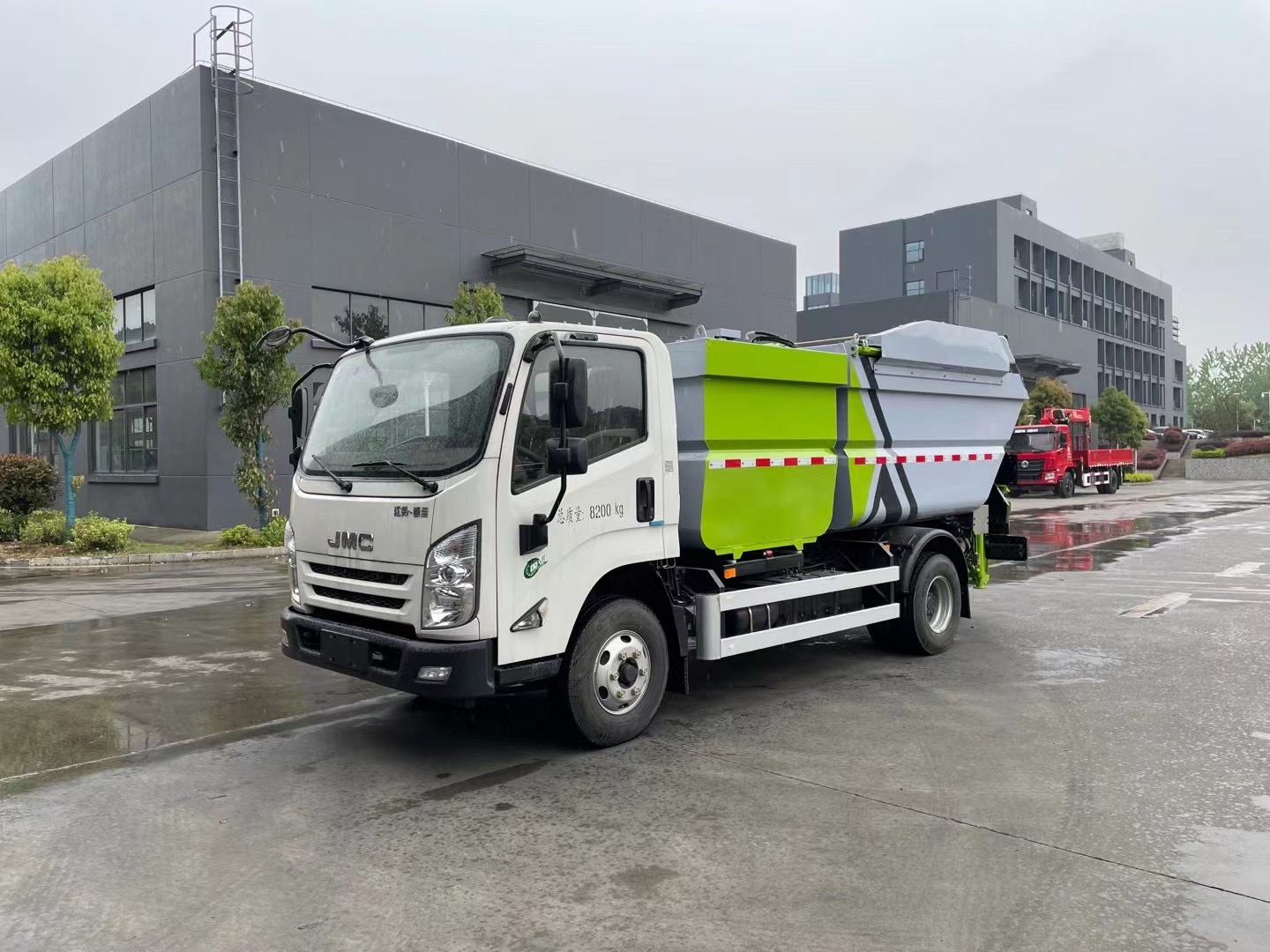 江鈴雙倉垃圾車，垃圾分類運輸車