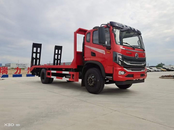 東風(fēng)華神T3平板拖車板長4.7米